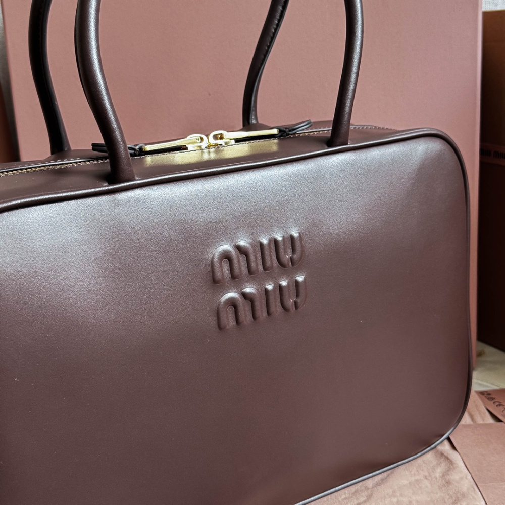 高仿miumiu*5BB17長肩帶公文包木色免檢版