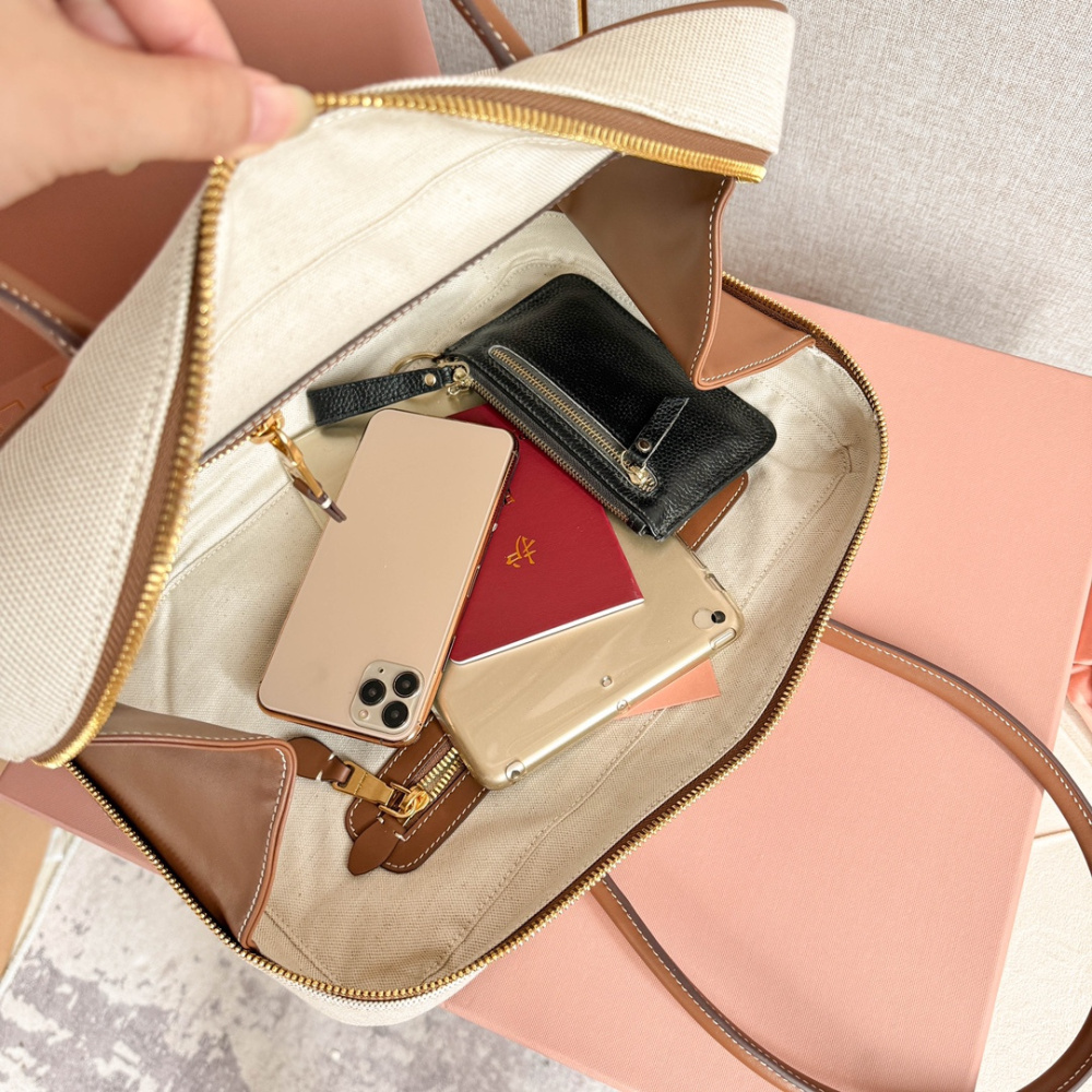 高仿miumiu*5BB17長肩帶公文包白色免檢版