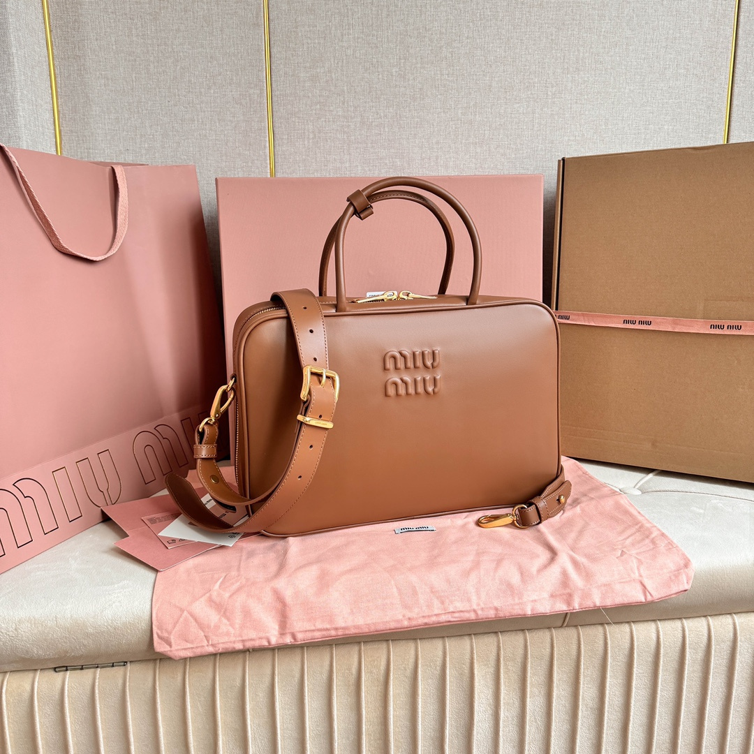 高仿miumiu*5BB17長肩帶公文包棕色免檢版