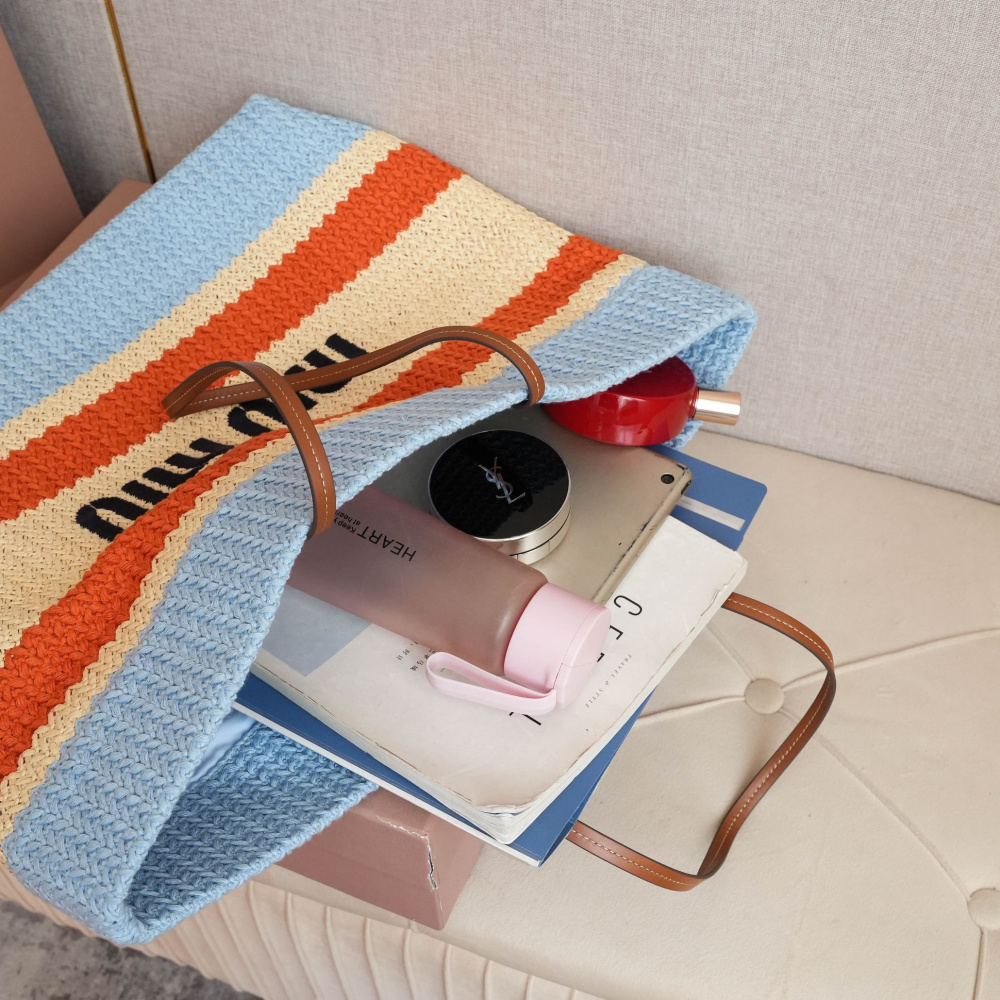 高仿miumiu*5BG228拼色LOGO手提包拼藍色免檢版