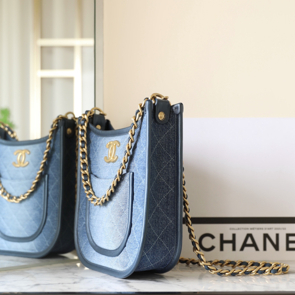 高仿Chanel*24S系列AS4532水洗丹寧Hobo包大號免檢版