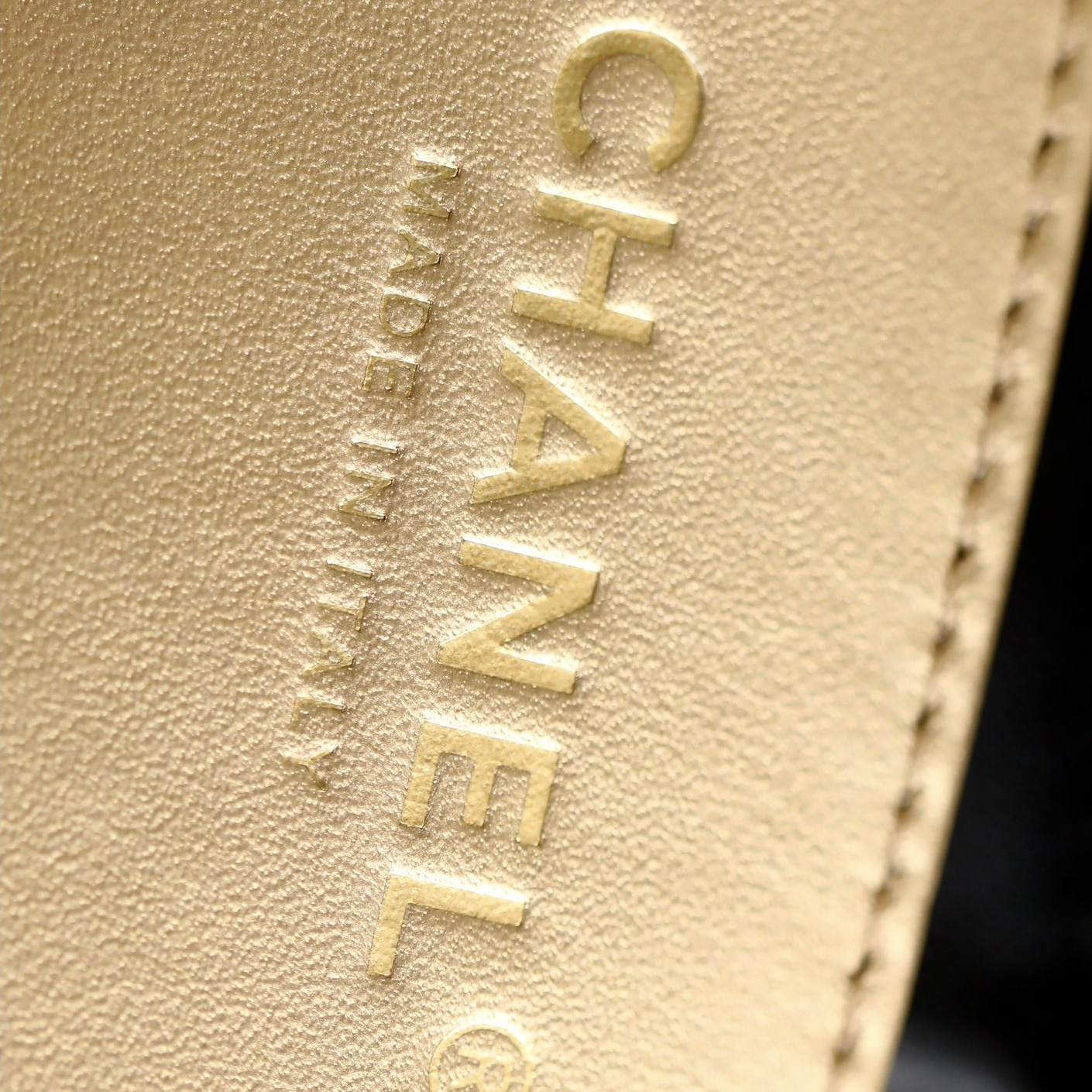 高仿Chanel*24S系列AS4862湯圓珍珠Hobo包黑色免檢版