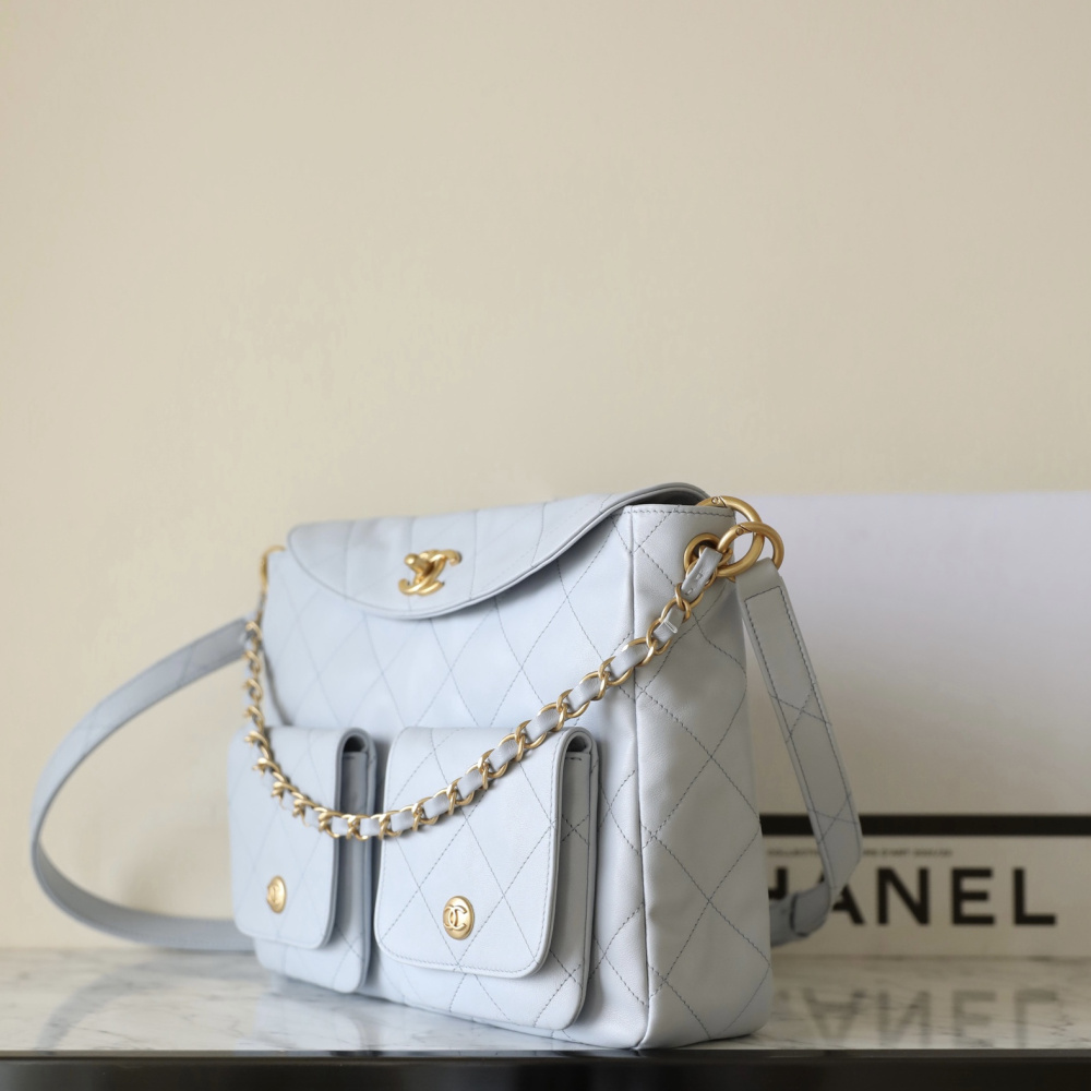 高仿Chanel*24P系列AS4668夾層郵差包灰色大號免檢版
