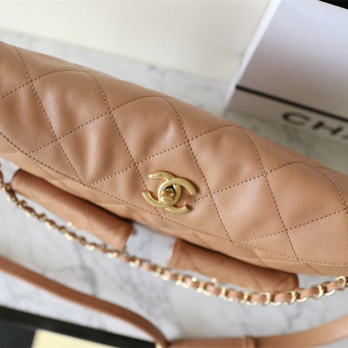 高仿Chanel*24P系列AS4668夾層郵差包棕金色中號免檢版
