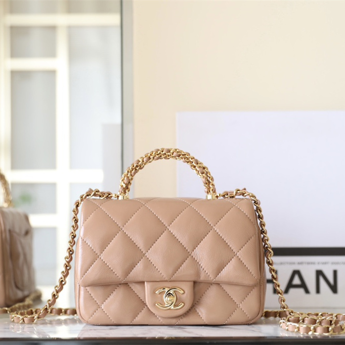 高仿Chanel*24B系列AS3392小羊皮郵差包奶茶色免檢版