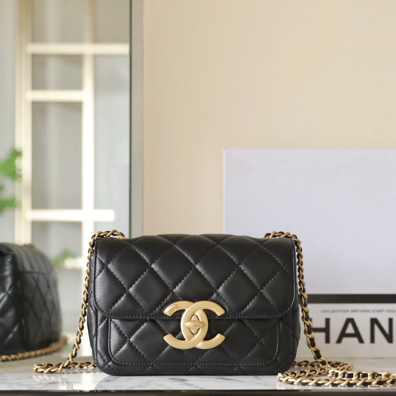高仿Chanel*24B系列AS5026小羊皮口蓋包黑色免檢版
