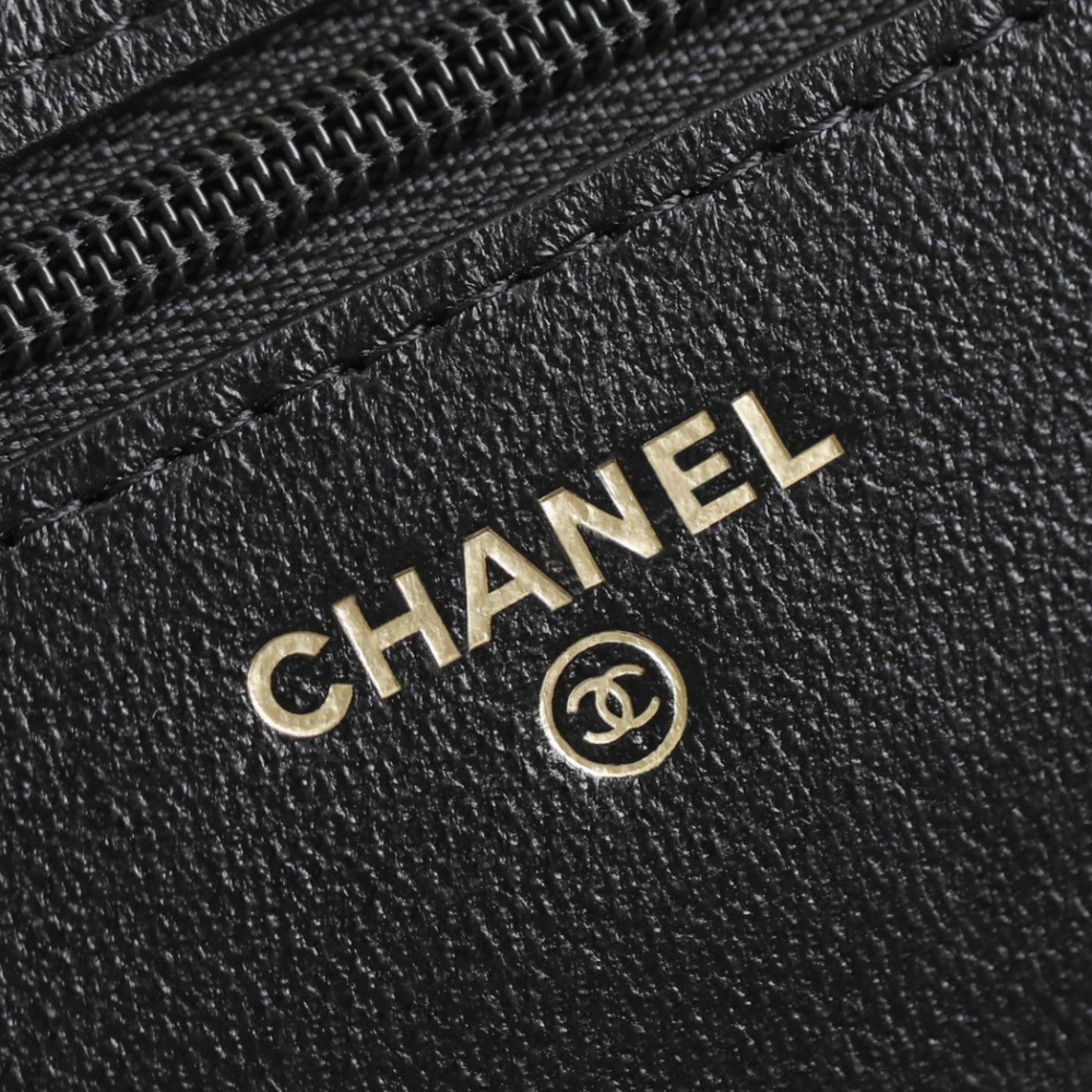 高仿Chanel*24B系列AS4166小羊皮郵差包黑色免檢版