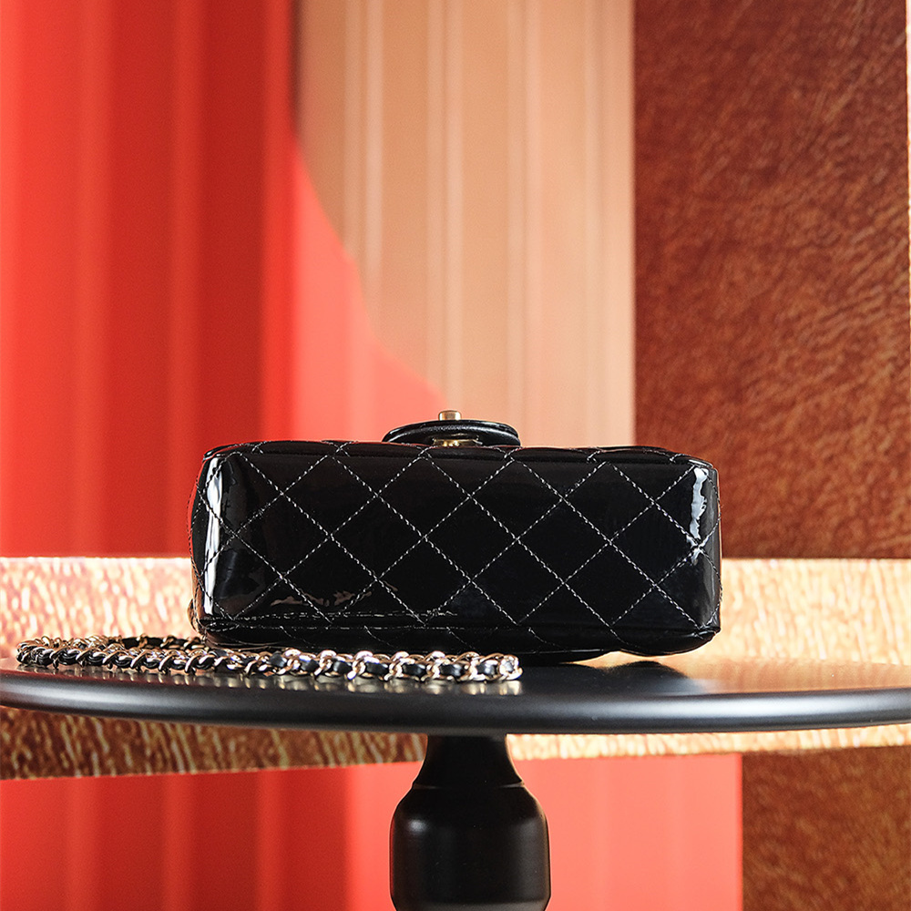 高仿Chanel*24K系列AS2431小牛皮漆面黑色免檢版