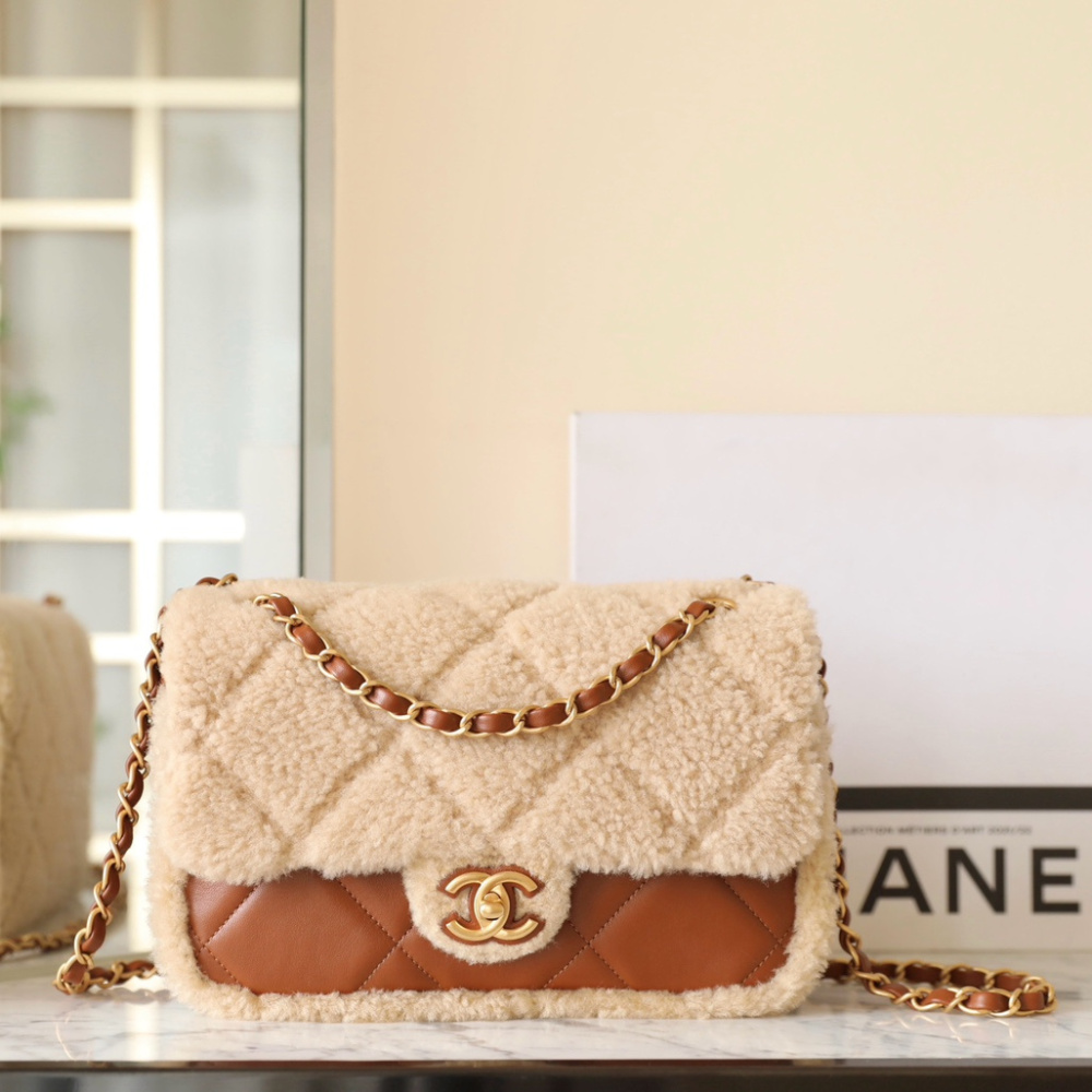 高仿Chanel*24K系列AS5149泰迪熊手袋中號款免檢版