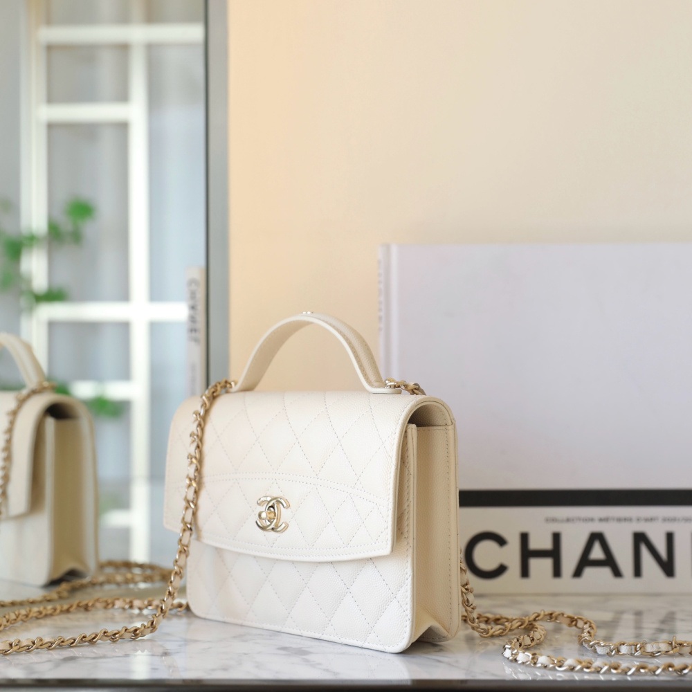高仿Chanel*25C系列AS4406小球紋牛皮郵差包白色免檢版