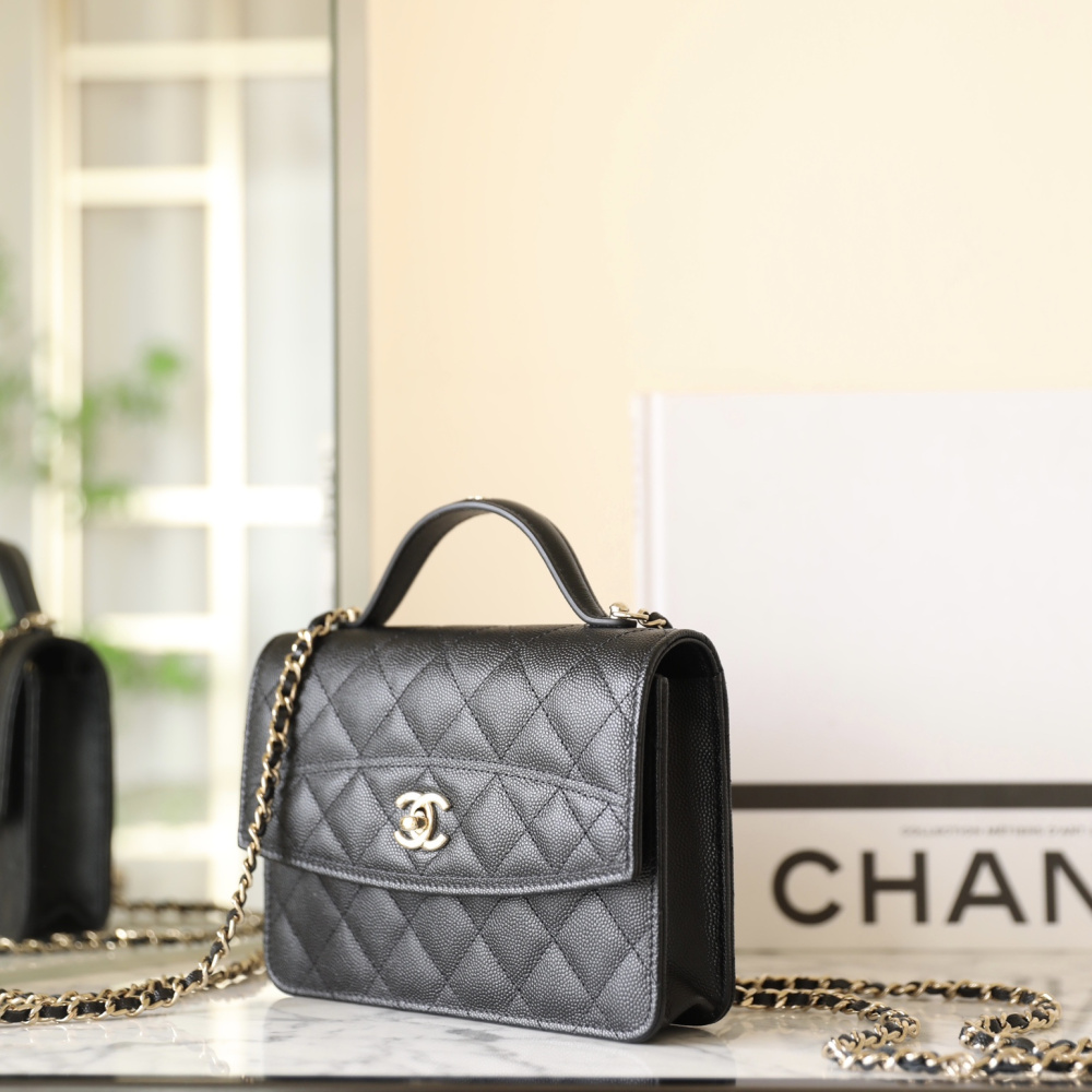 高仿Chanel*25C系列AS4406小球紋牛皮郵差包黑色免檢版