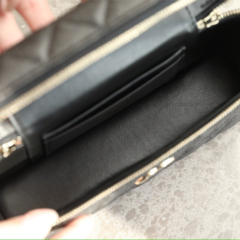 高仿Chanel*25C系列AP4385新款盒子包小球紋牛皮免檢版