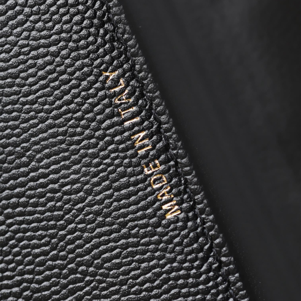 高仿Chanel*25C系列AS4406小球紋牛皮郵差包黑色免檢版