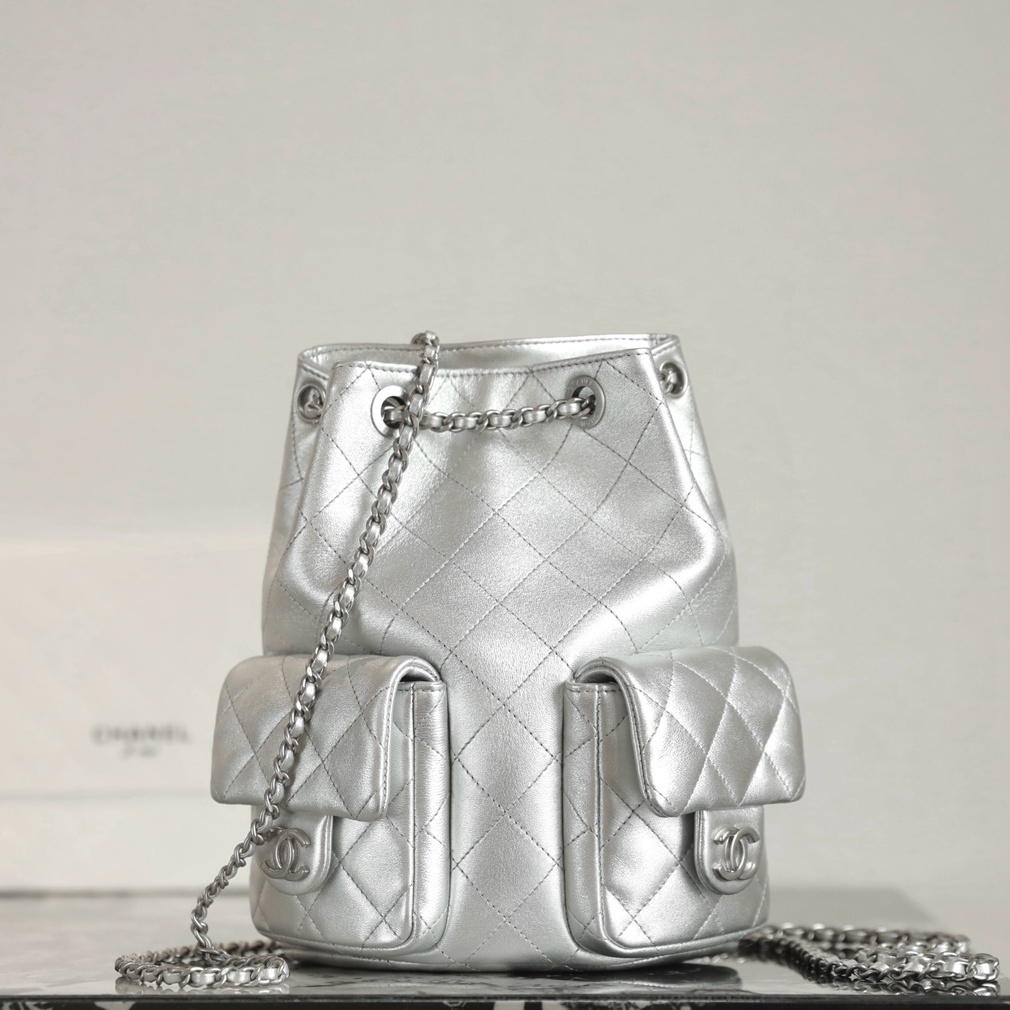 高仿Chanel*25C系列AS5310小羊皮雙肩袋銀色免檢版
