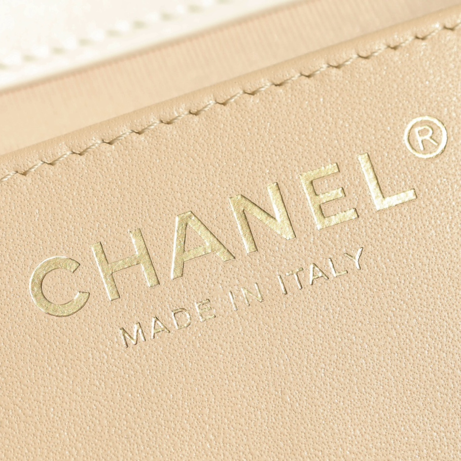 高仿Chanel*25C系列AS5305小羊皮雙肩袋白色免檢版