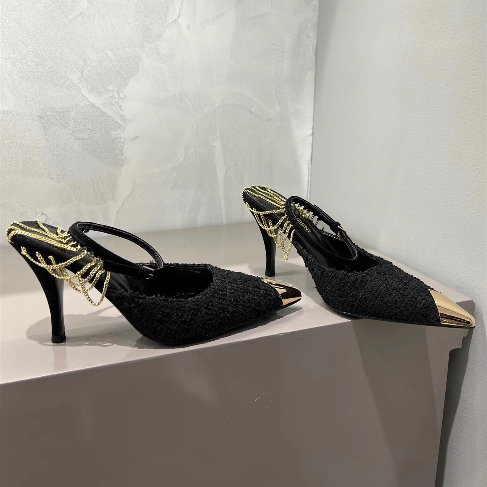 高仿YSL/聖羅蘭*6738380鏈條織物金屬尖頭高踭鞋黑色免檢版
