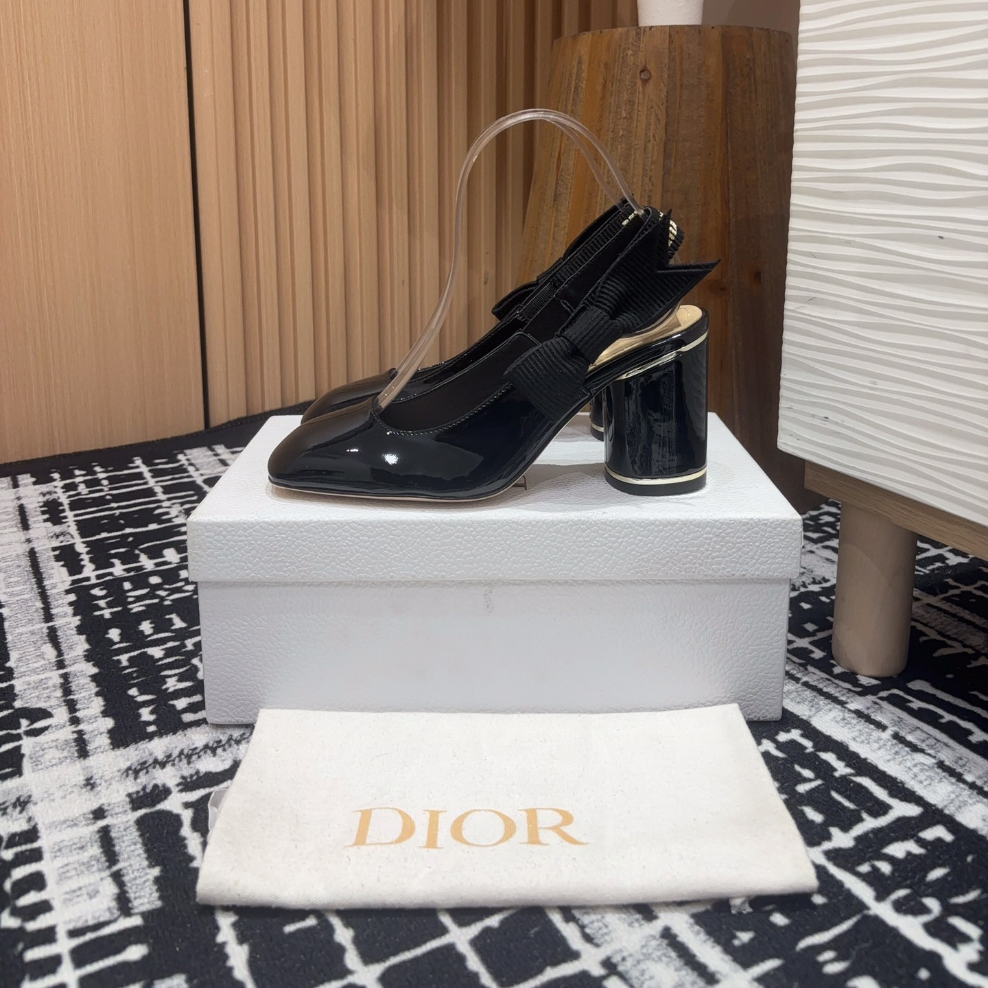 高仿Dior*Miss系列KDV272露跟蝴蝶結高踭鞋黑色免檢版