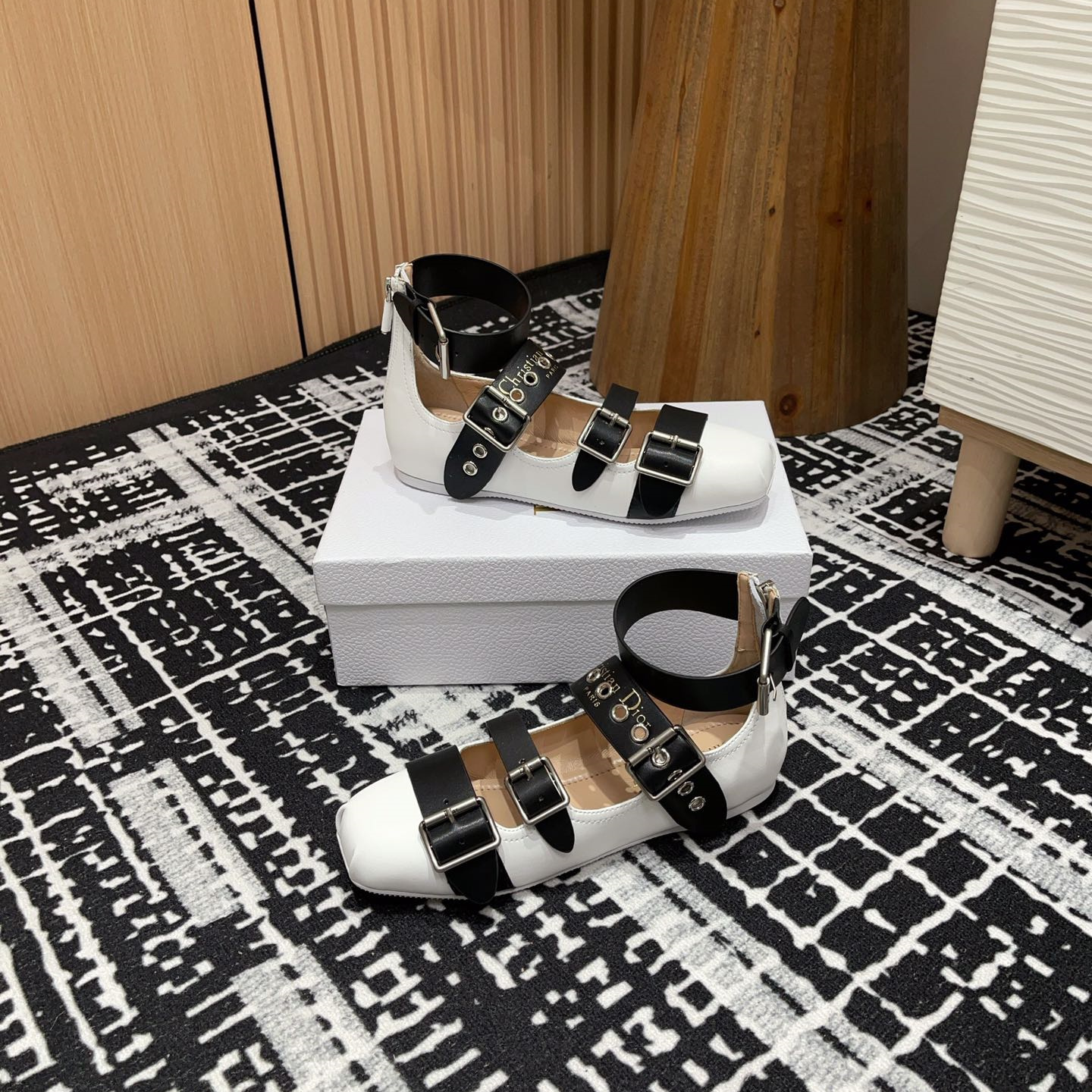 高仿Dior*Punk系列KCB961平頭塔扣樂福鞋黑白免檢版