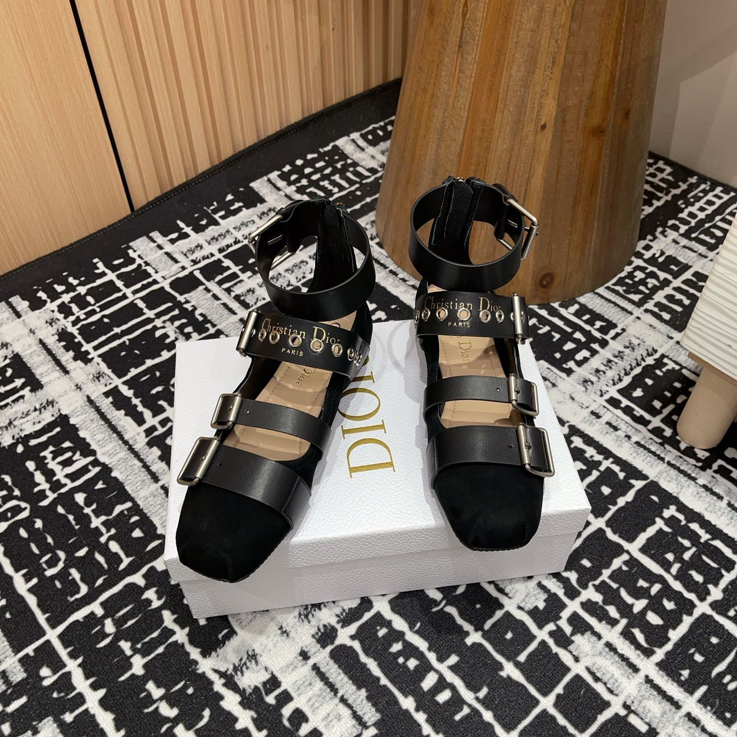高仿Dior*Punk系列KCB960平頭塔扣樂福鞋黑色免檢版