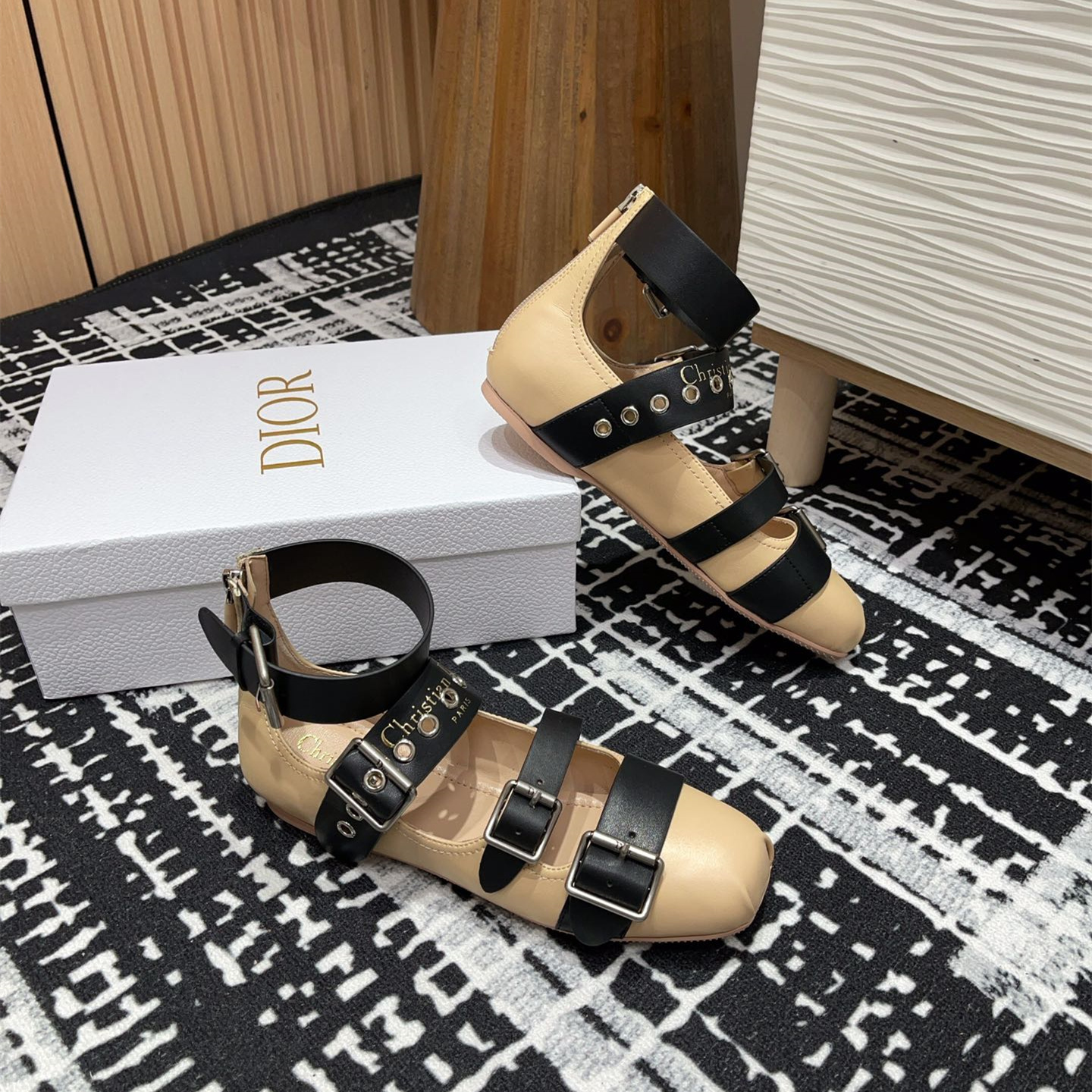 高仿Dior*Punk系列KCB963平頭塔扣樂福鞋膚色免檢版