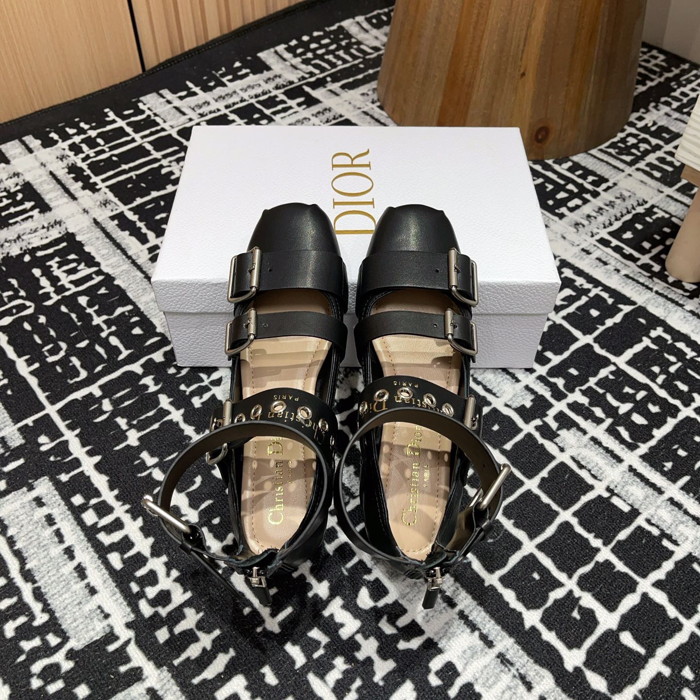 高仿Dior*Punk系列KCB962平頭塔扣樂福鞋黑色免檢版