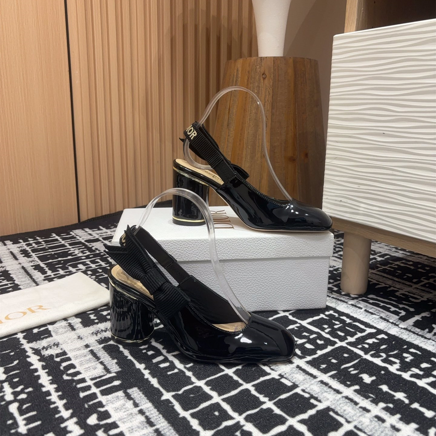 高仿Dior*Miss系列KDV272露跟蝴蝶結高踭鞋黑色免檢版