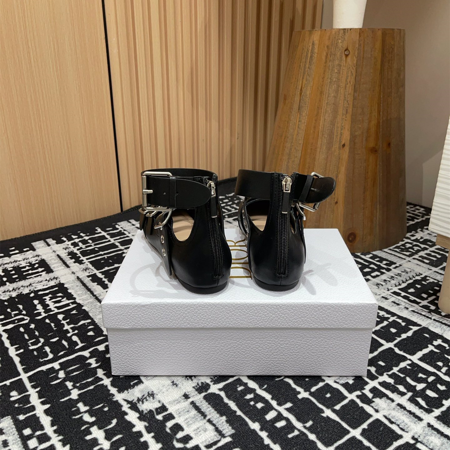 高仿Dior*Punk系列KCB962平頭塔扣樂福鞋黑色免檢版