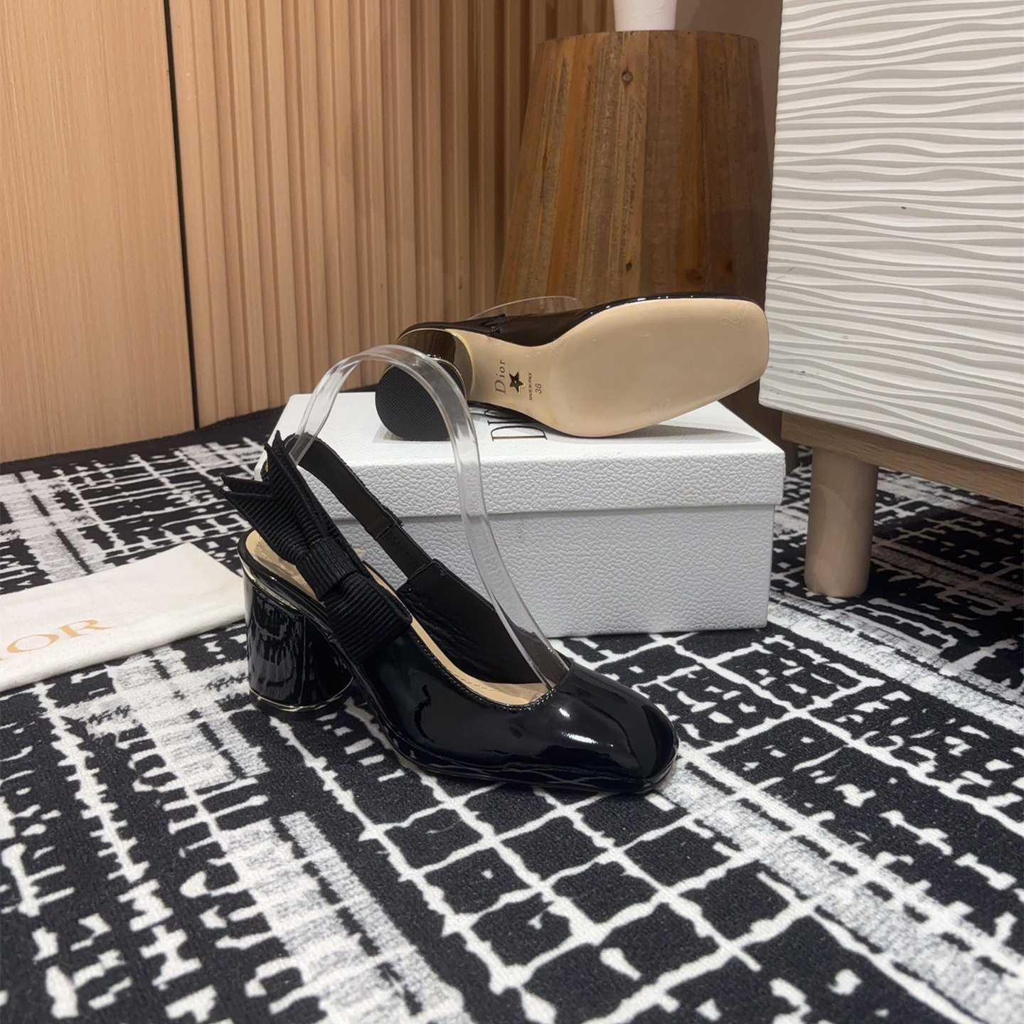 高仿Dior*Miss系列KDV272露跟蝴蝶結高踭鞋黑色免檢版