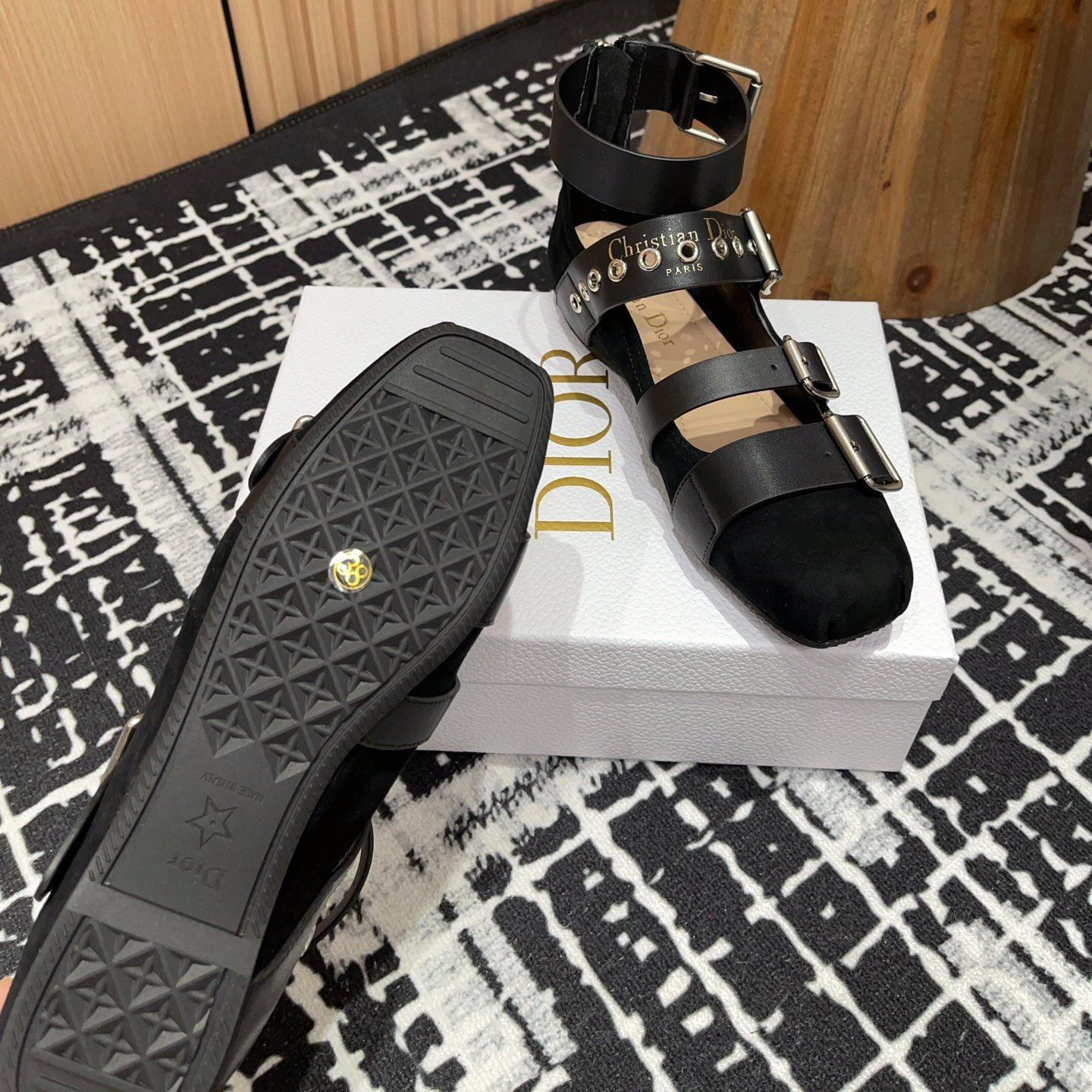 高仿Dior*Punk系列KCB960平頭塔扣樂福鞋黑色免檢版