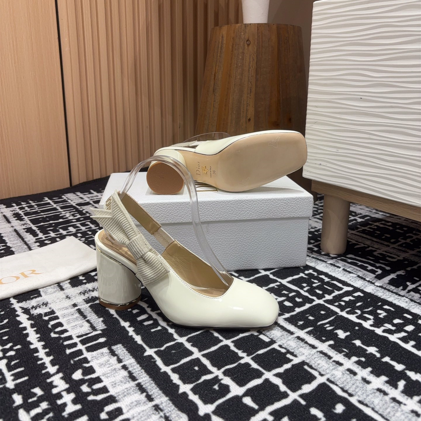 高仿Dior*Miss系列KDV270露跟蝴蝶結高踭鞋白色免檢版