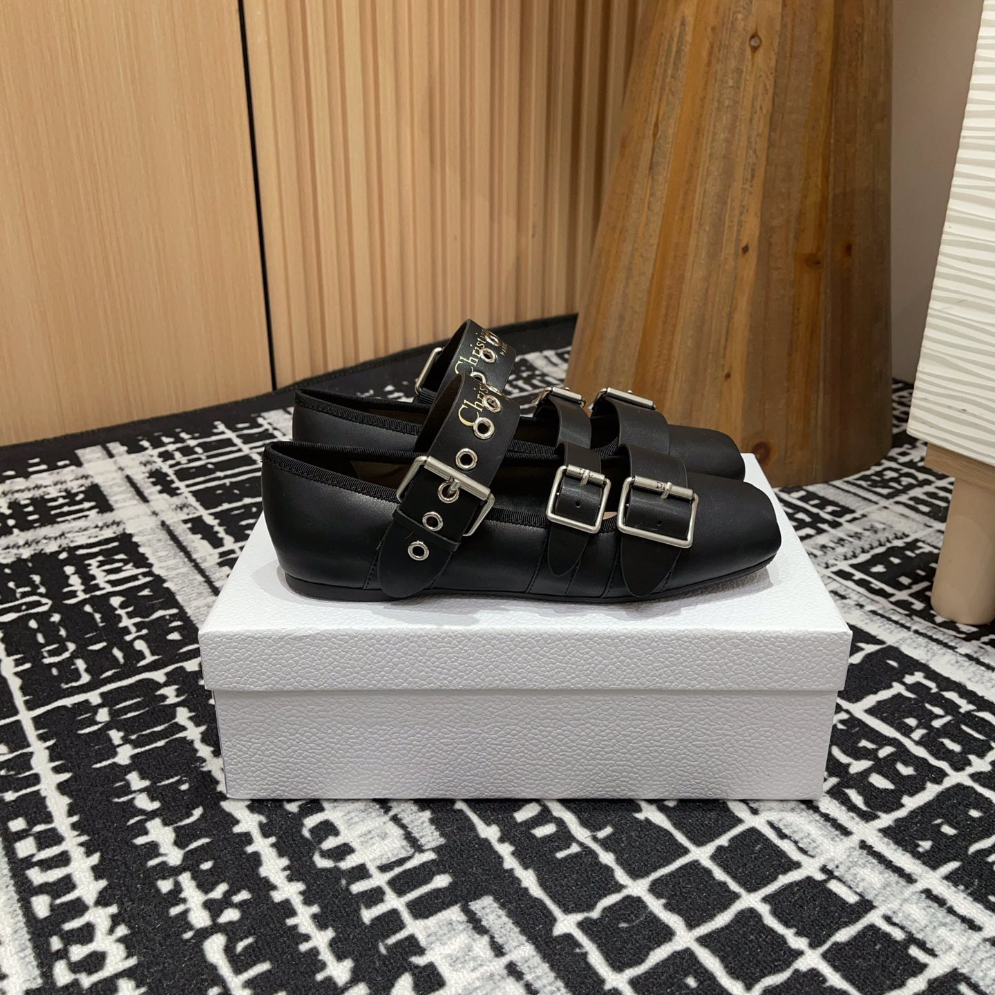 高仿Dior*Punk系列KCB946平頭塔扣休閒單鞋黑色免檢版