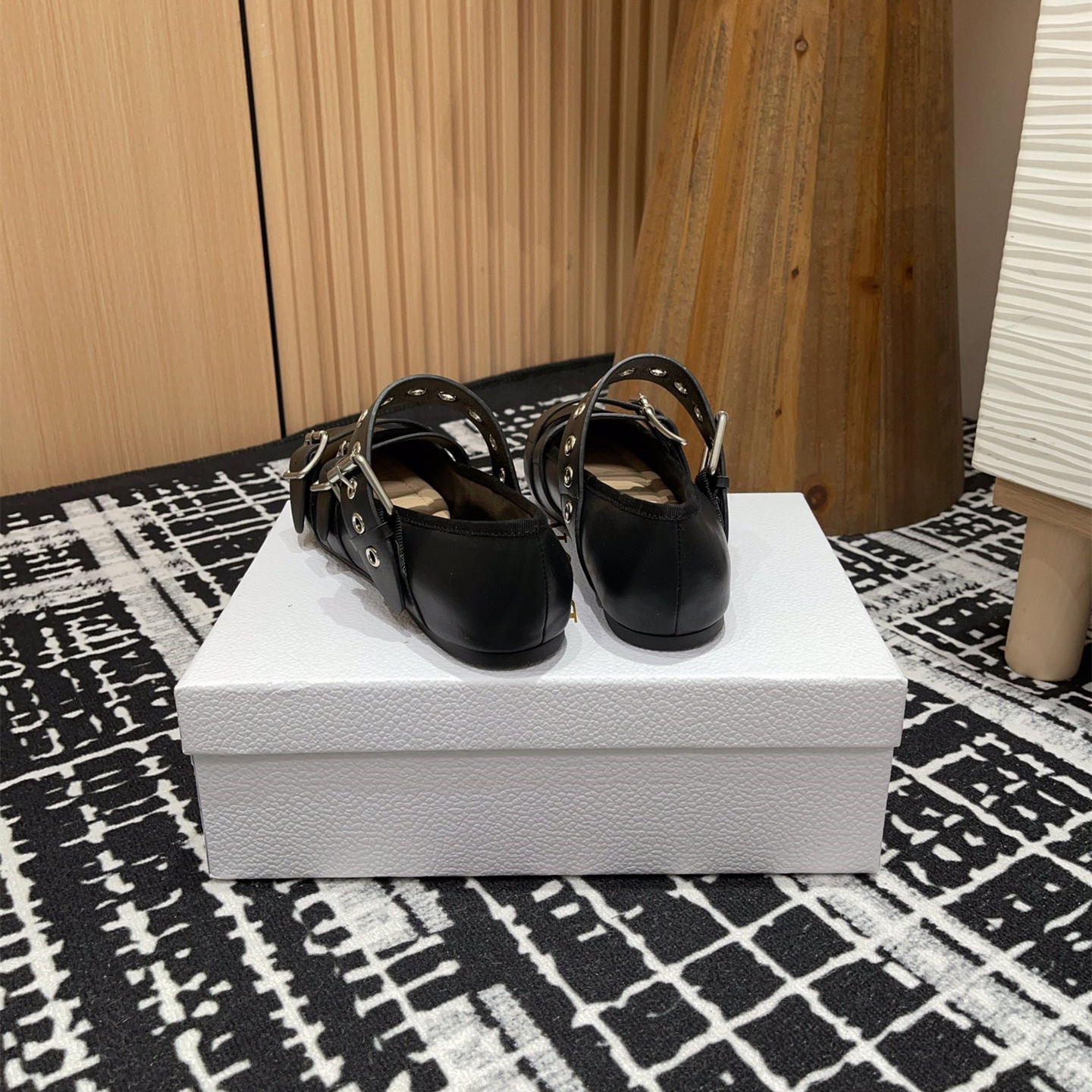 高仿Dior*Punk系列KCB946平頭塔扣休閒單鞋黑色免檢版