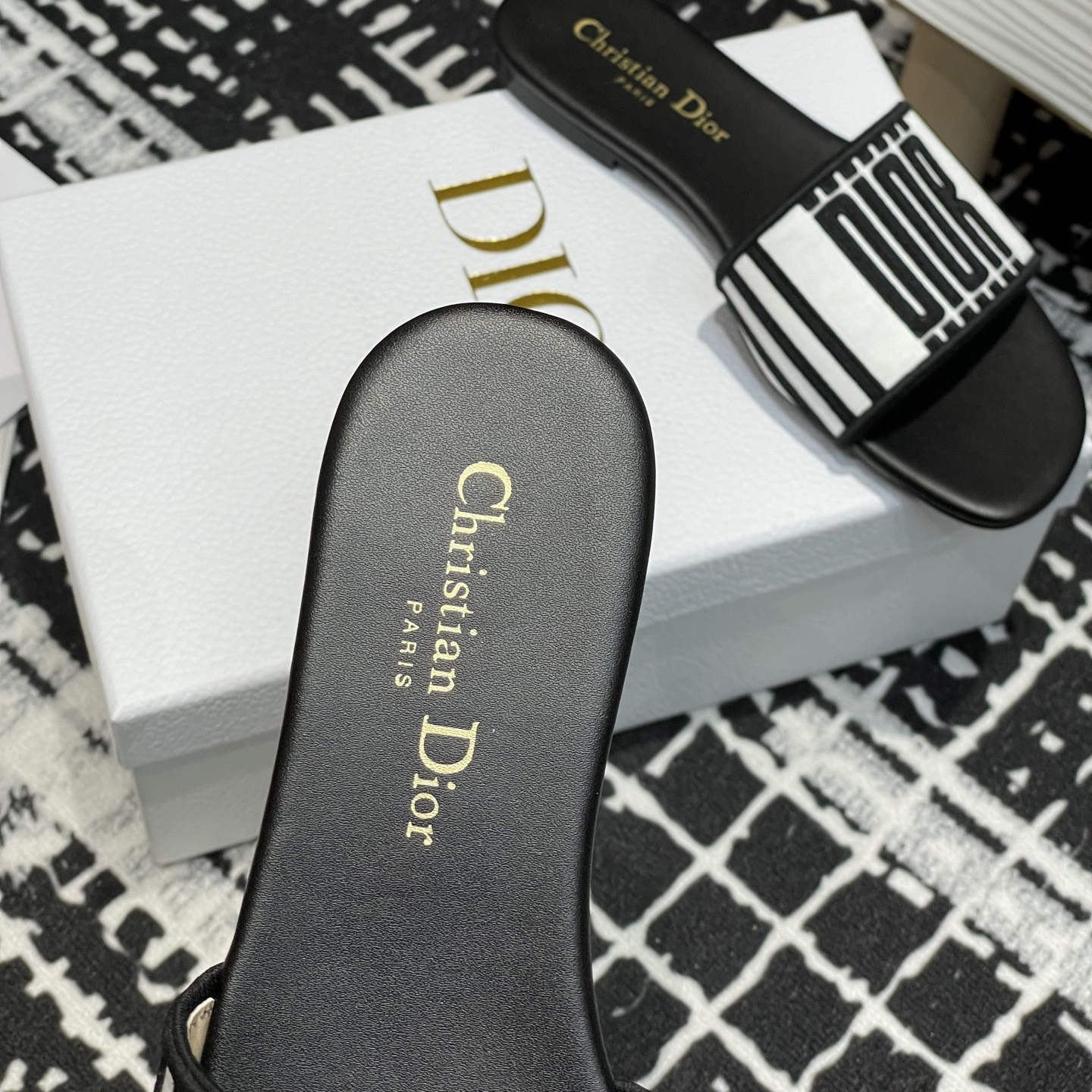 高仿Dior*Evolution系列KCQ144套腳一體平底拖鞋徽標刺繡免檢版