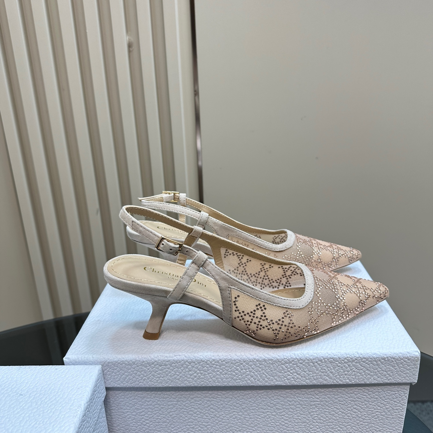 高仿Dior*Capture系列KCV302網鑽細高踭鞋6.5CM裸色免檢版