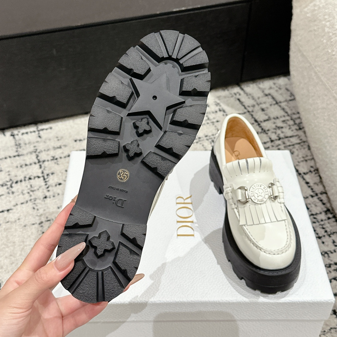 高仿Dior*Emblem系列KDB963女款樂福鞋白色免檢版