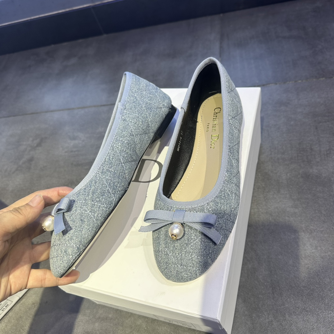 高仿Dior*Ballet系列KCB940圓頭套腳休閒單鞋藍色免檢版
