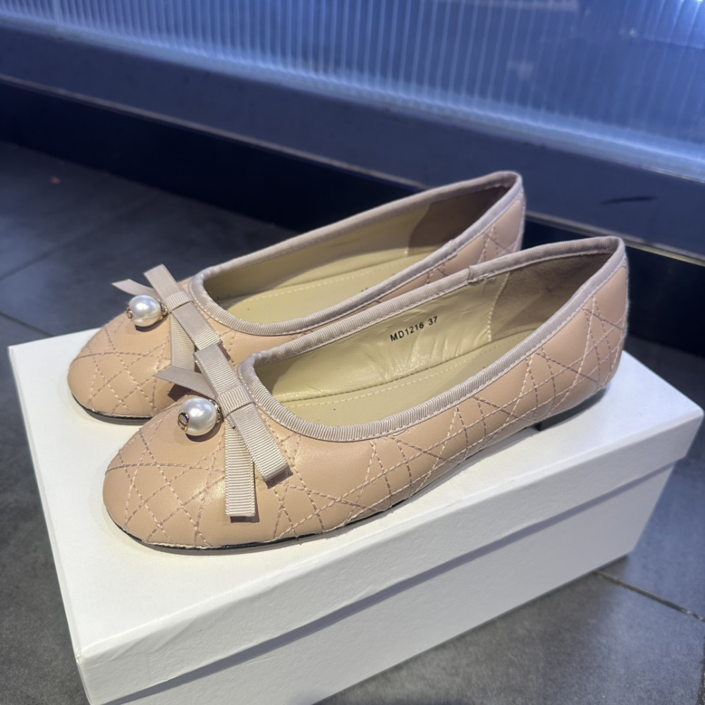高仿Dior*Ballet系列KCB920圓頭套腳休閒單鞋粉色免檢版