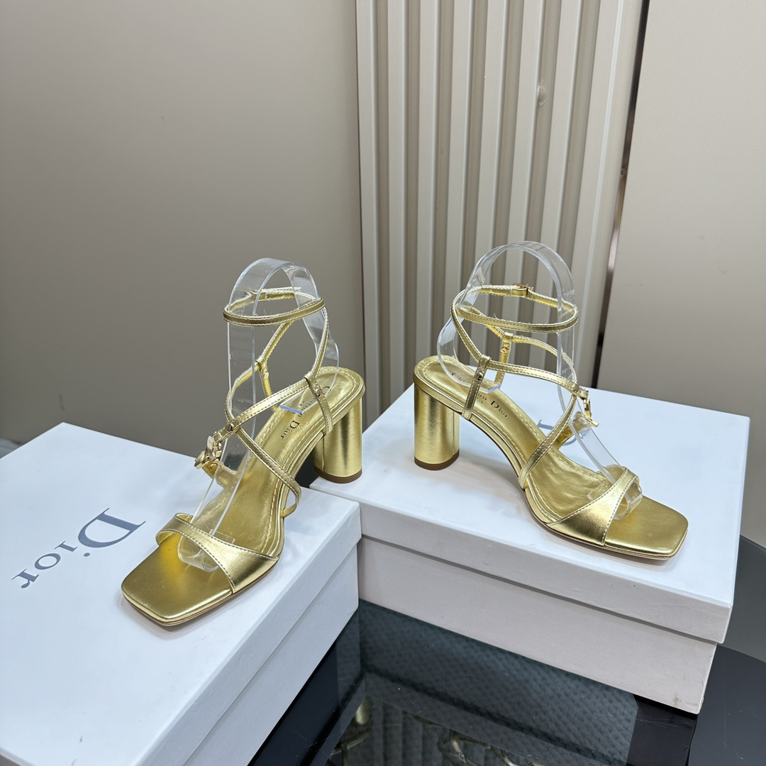 高仿Dior*Cest系列KCO067金屬配飾露趾高跟涼鞋金色8CM免檢版