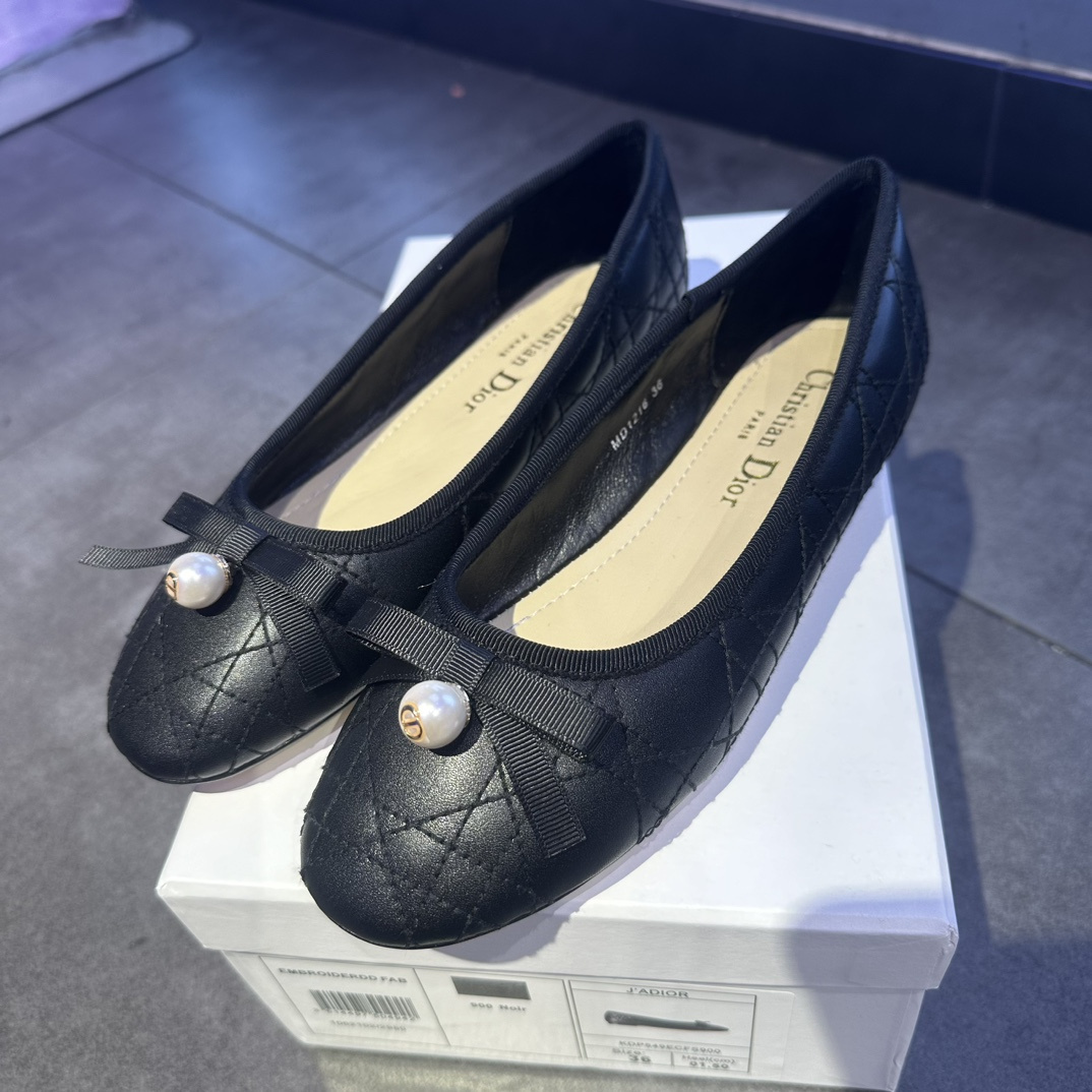 高仿Dior*Ballet系列KCB877圓頭套腳休閒單鞋黑色免檢版