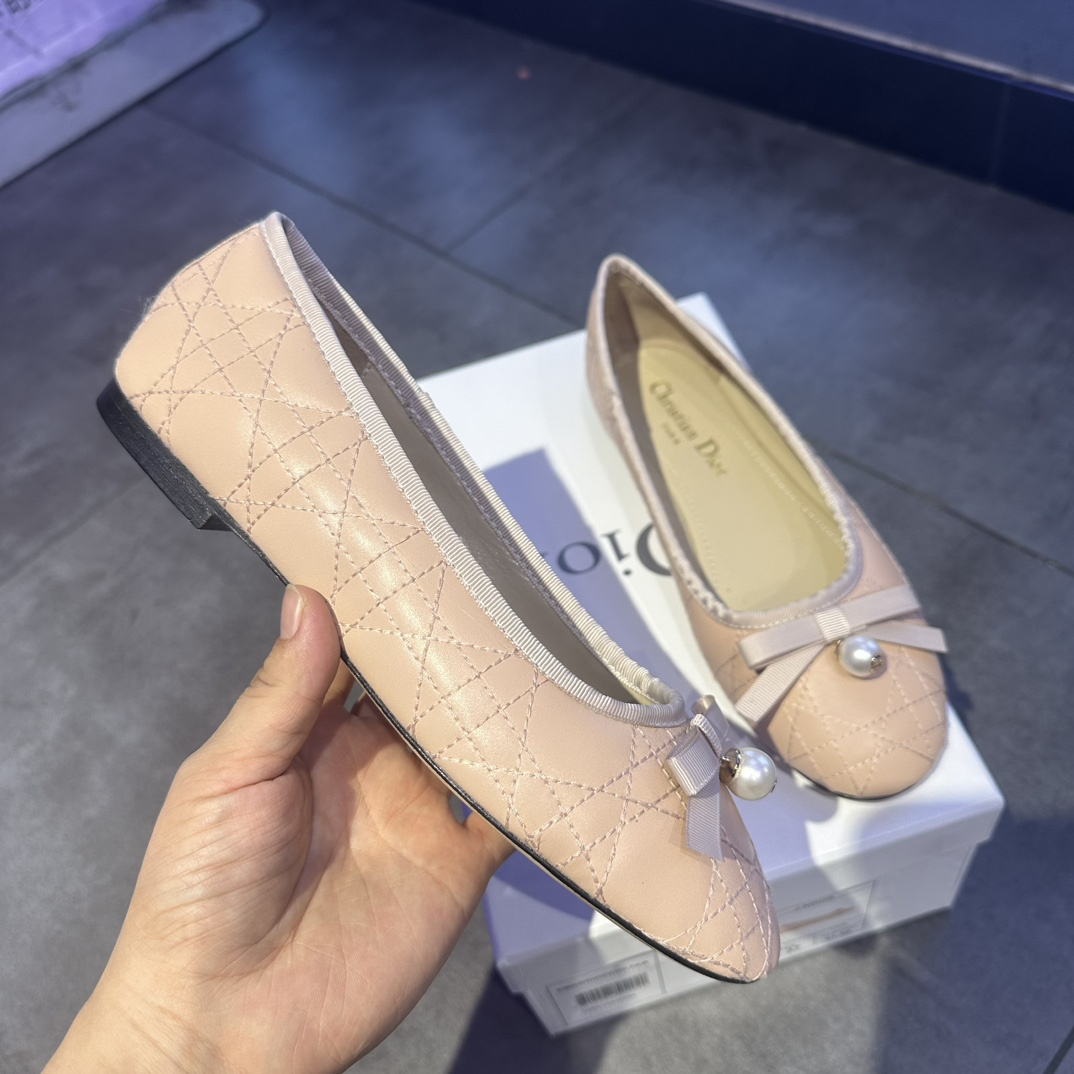 高仿Dior*Ballet系列KCB920圓頭套腳休閒單鞋粉色免檢版