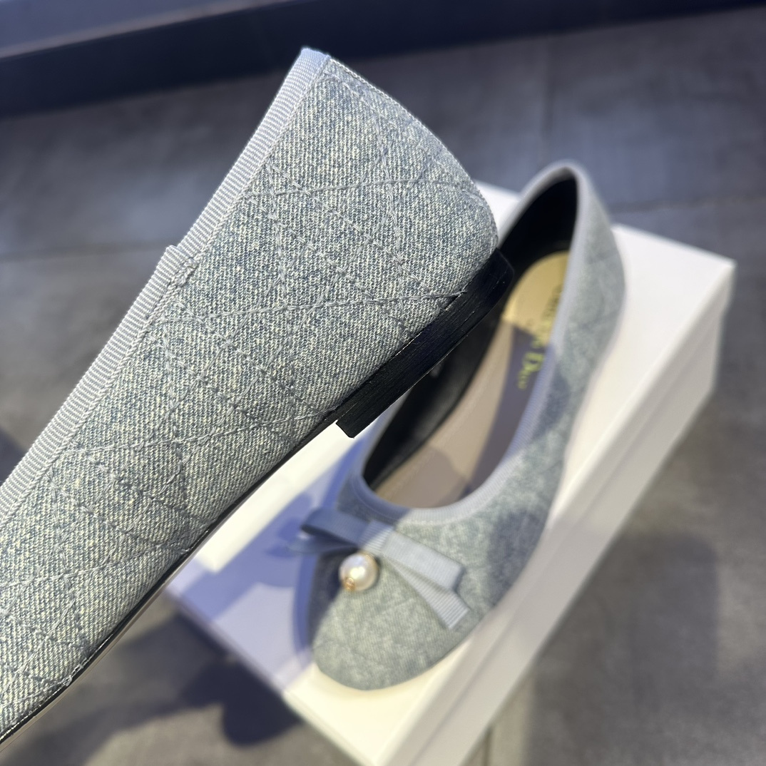 高仿Dior*Ballet系列KCB940圓頭套腳休閒單鞋藍色免檢版