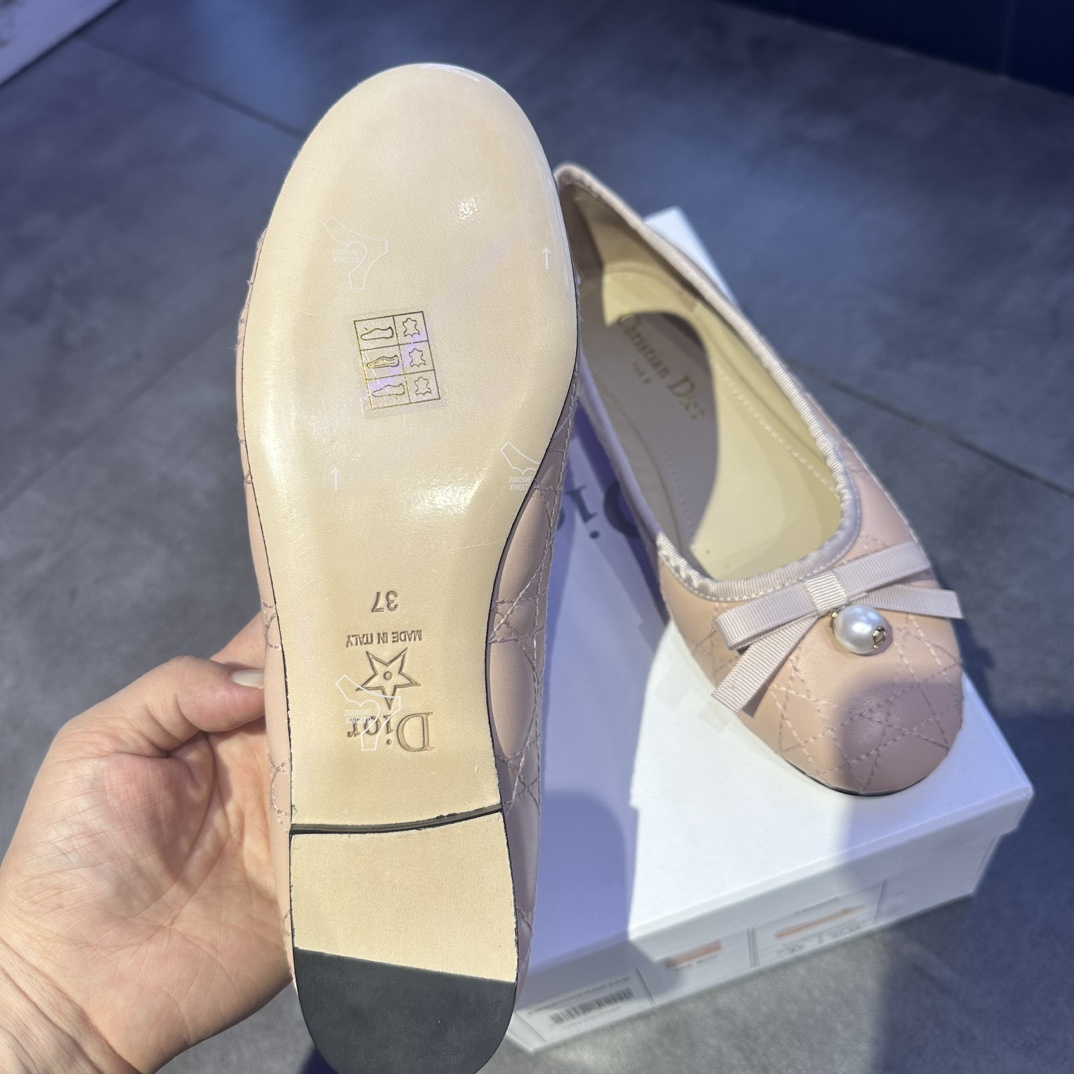 高仿Dior*Ballet系列KCB920圓頭套腳休閒單鞋粉色免檢版