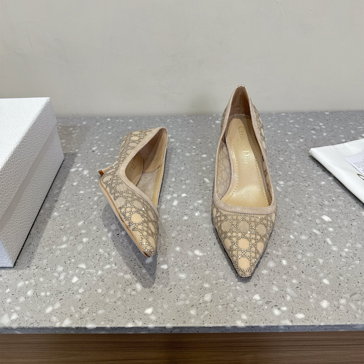 高仿Dior*Capture系列KDH305尖頭燙鑽高踭鞋6.5CM膚色免檢版