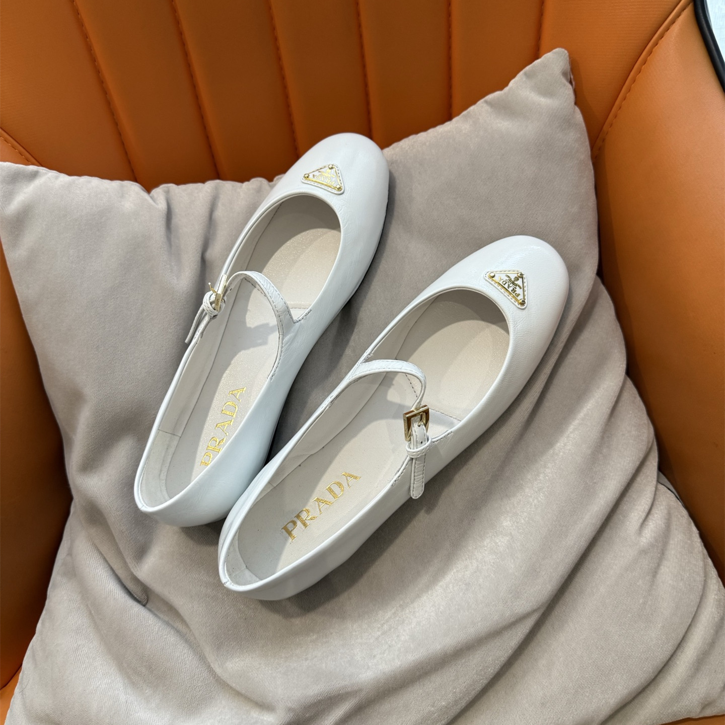 高仿Prada*NewArrival系列1F793N平底瑪麗珍鞋白色免檢版