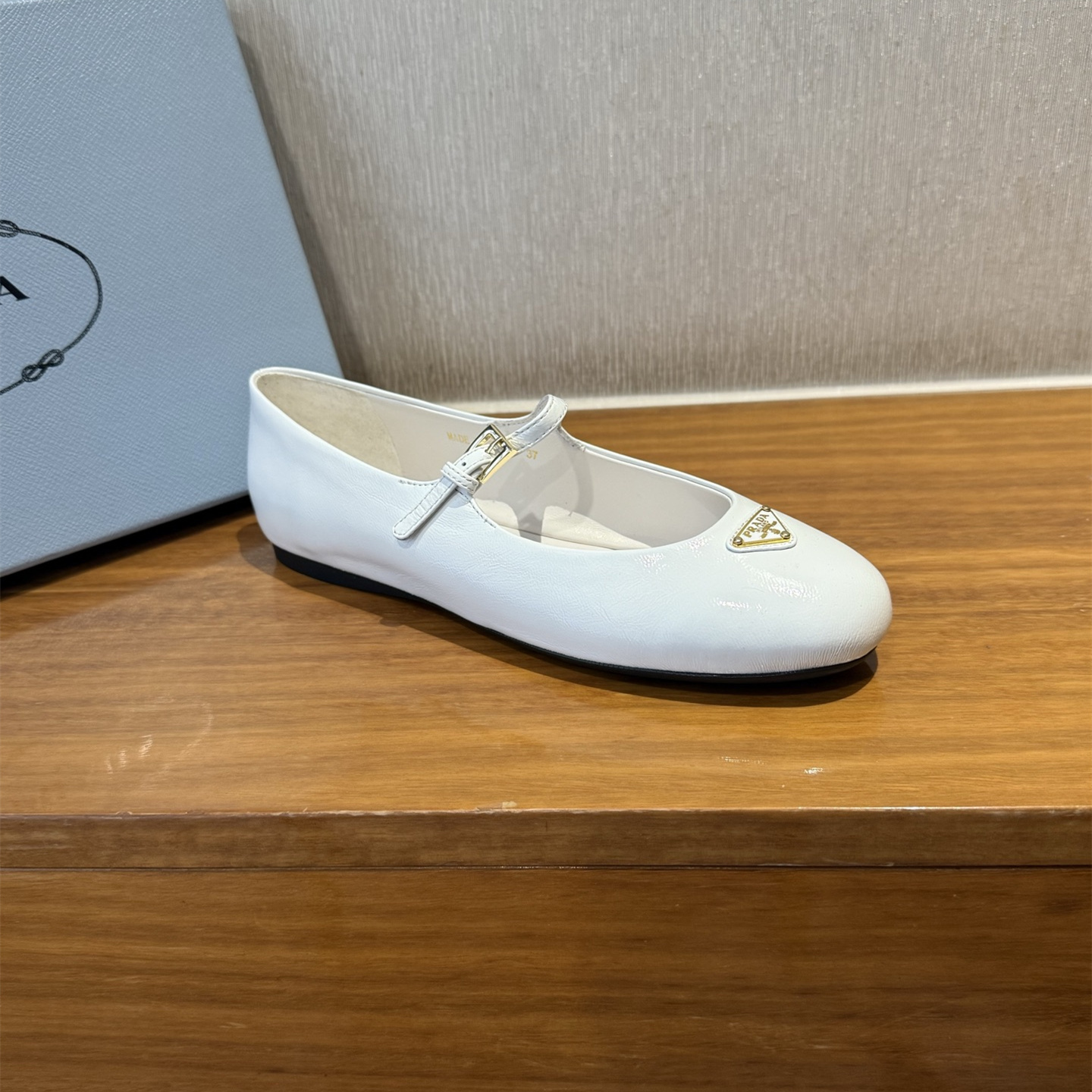 高仿Prada*NewArrival系列1F793N平底瑪麗珍鞋白色免檢版