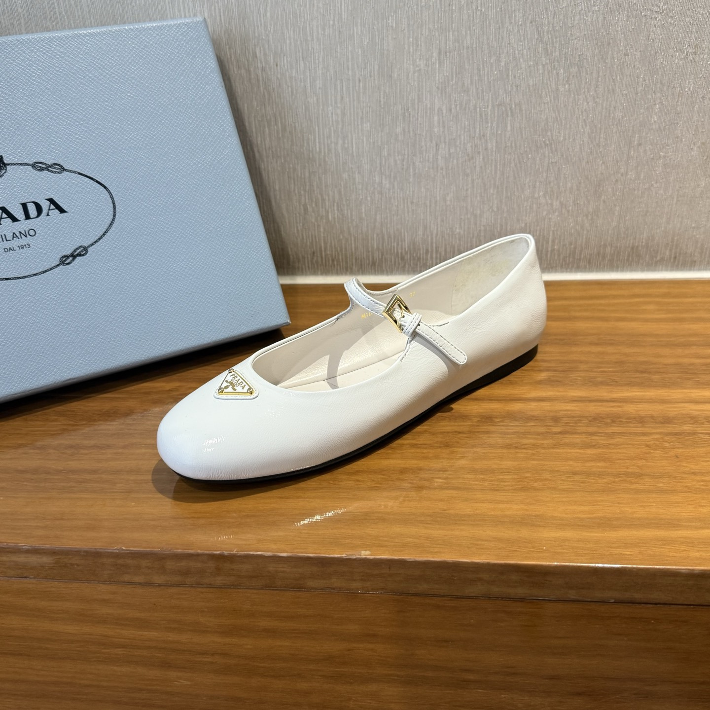 高仿Prada*NewArrival系列1F793N平底瑪麗珍鞋白色免檢版