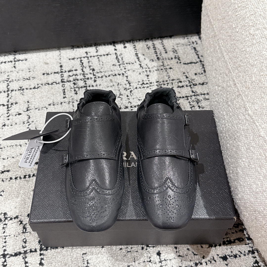 高仿Prada*2EG469A小牛皮懶人鞋黑色免檢版