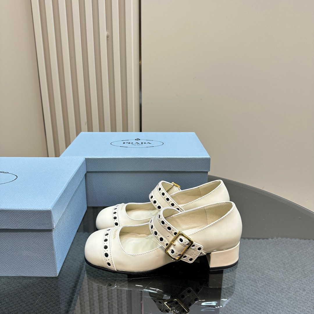 高仿Prada*Patent系列1I816M粗跟瑪麗珍鞋鞋漆皮3.5CM白色免檢版
