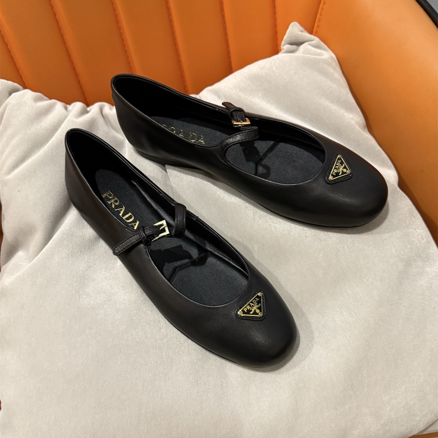 高仿Prada*NewArrival系列1F567N平底瑪麗珍鞋小牛皮黑色免檢版