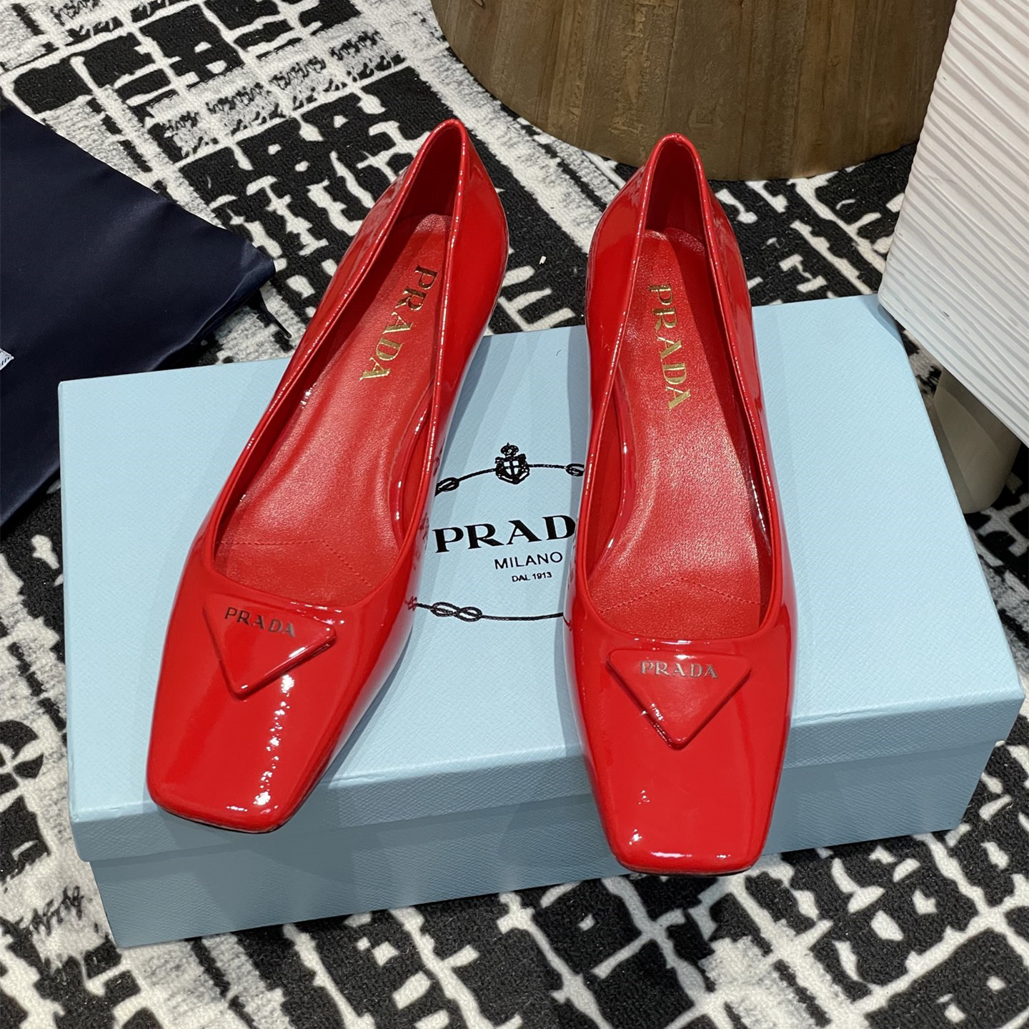 高仿Prada*1l628M方頭粗跟單鞋3.5CM紅色免檢版
